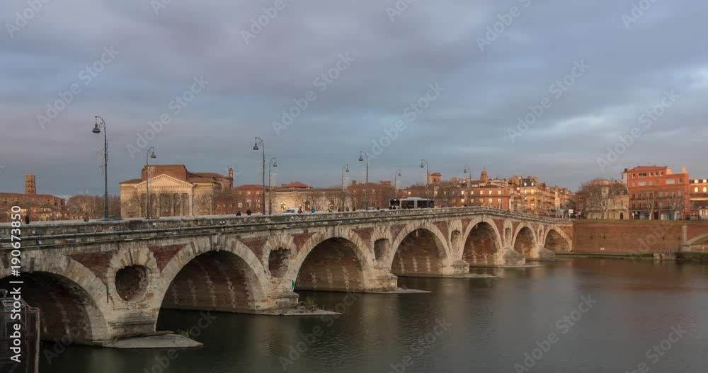 Pont Neuf bridge over Garonne river in Toulouse, France (day to night time lapse video)
Pont Neuf bridge over Garonne river in Toulouse, France (day to night time lapse video)