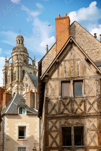 Blois. Vieilles maisons à colombages et église saint Vincent, Loir et Cher, Centre Val de Loire, France