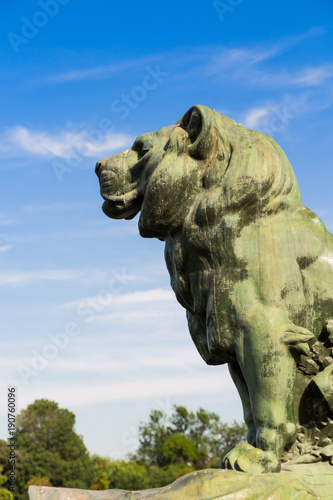 Monument to Alfonso XII in Buen Retiro park in Madrid © Giuseppe Cammino