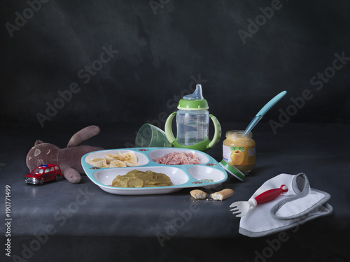 nature morte  de plateau repas façon peinture