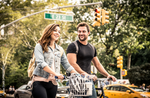 couple of new yorkers on their bikes © oneinchpunch