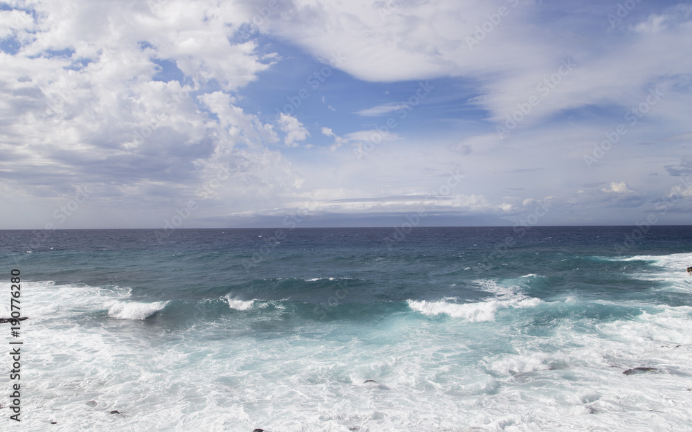 ocean and sky view 