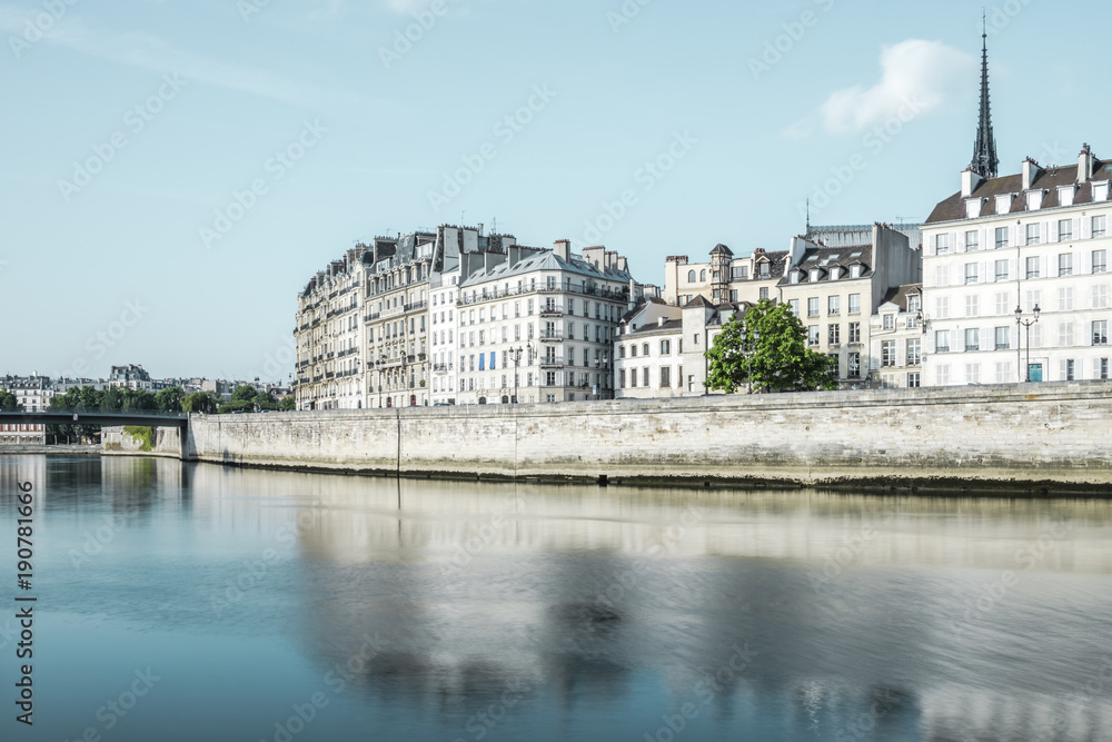Les quais de Seine à Paris - Ile de la Cité