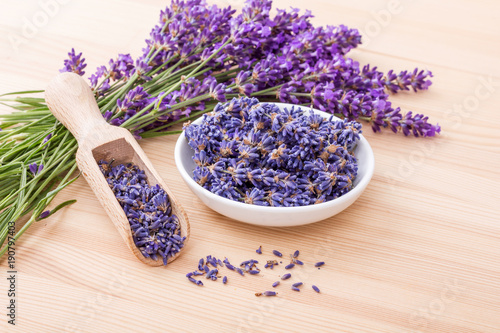 Fototapeta Naklejka Na Ścianę i Meble -  lavender  / Porcelain bowl with dried  lavender flowers and bouquet with lavender 