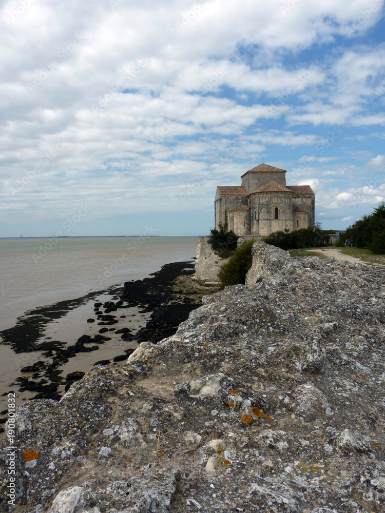 Royan Royan