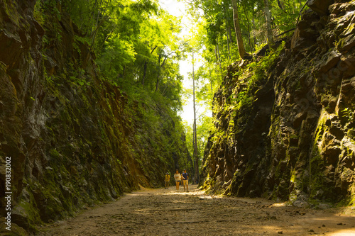 Schilderij op canvas Old railway at Hellfire pass Kanchanaburi ,Thailand