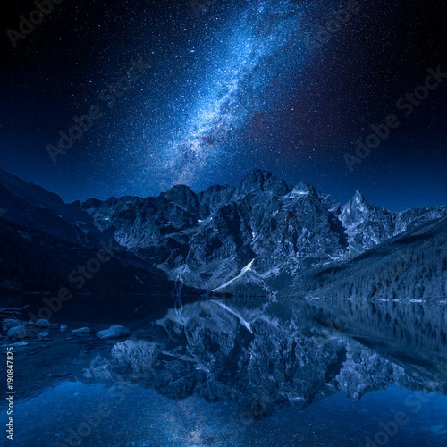 Fototapeta Naklejka Na Ścianę i Meble -  Milky way and lake in the Tatra Mountains, Poland, Europe