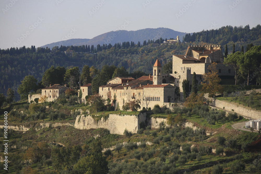 Italia, Toscana, Firenze, il castello e borgo di Nipozzano.