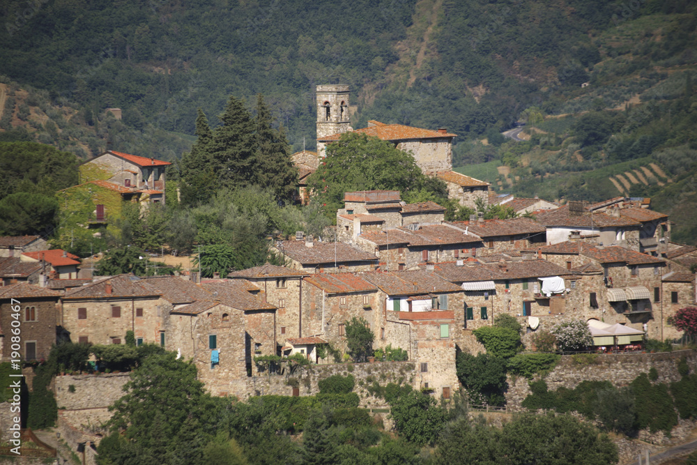 Italia, Toscana, il paese di Montefioralle,vicino Greve in Chianti.