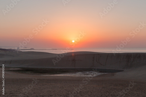 砂丘の夕暮れ © 摩訶不思議