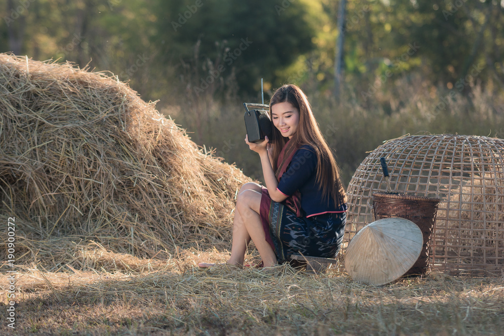 Φωτογραφία Lifestyle of Asian women in the field countryside thailand.