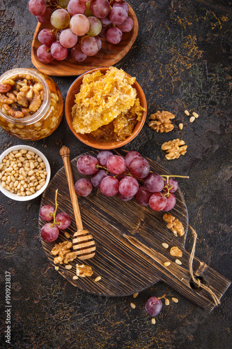 Honey, grapes and nuts