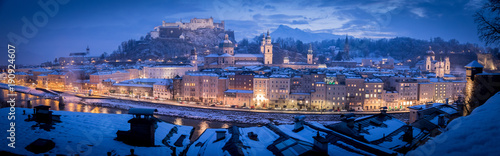 Salzburger Altstadt im Winter, Malerisch, Panorama