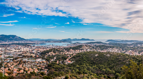 Vue sur la rade de Toulon du haut du Fort de Six-Fours © Gerald Villena