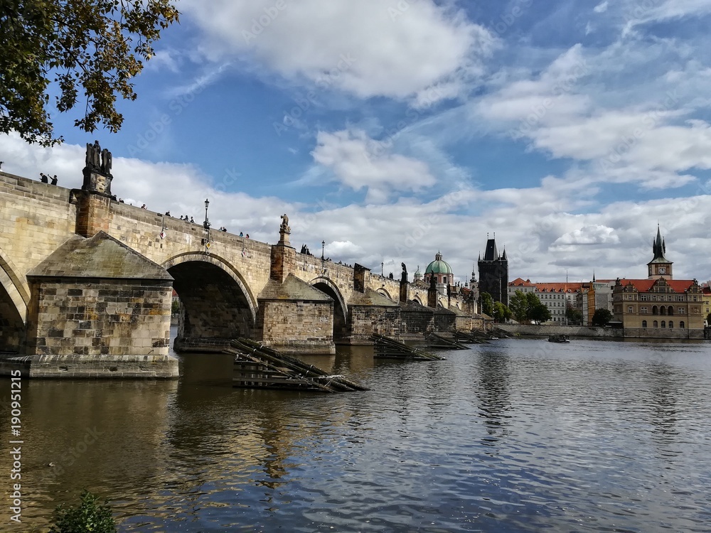 Prag - Brücke - Tourismus