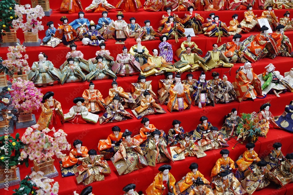 Fototapeta premium たくさんの雛人形