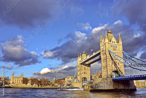 london tower bridge photo