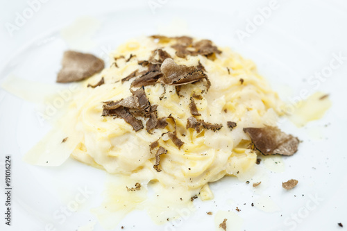 Taglolini pasta with truffles