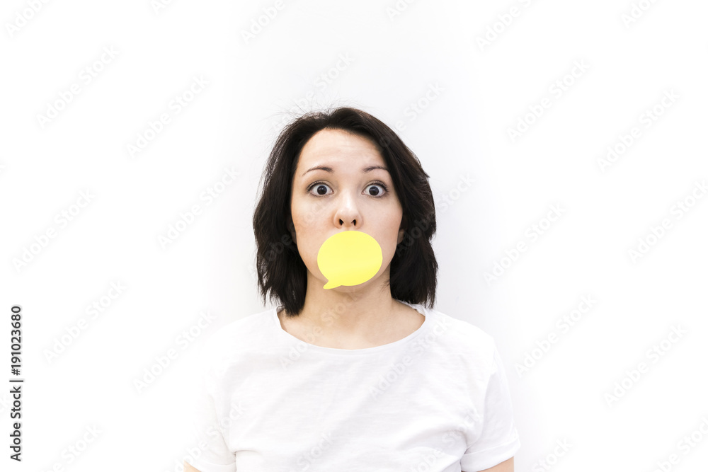Successful Asian young woman showing a thought sticker, isolated, studio, photo, emotion, surprise, gossip concept Successful Asian young woman showing a thought sticker, isolated, studio, photo, emotion, surprise, gossip concept