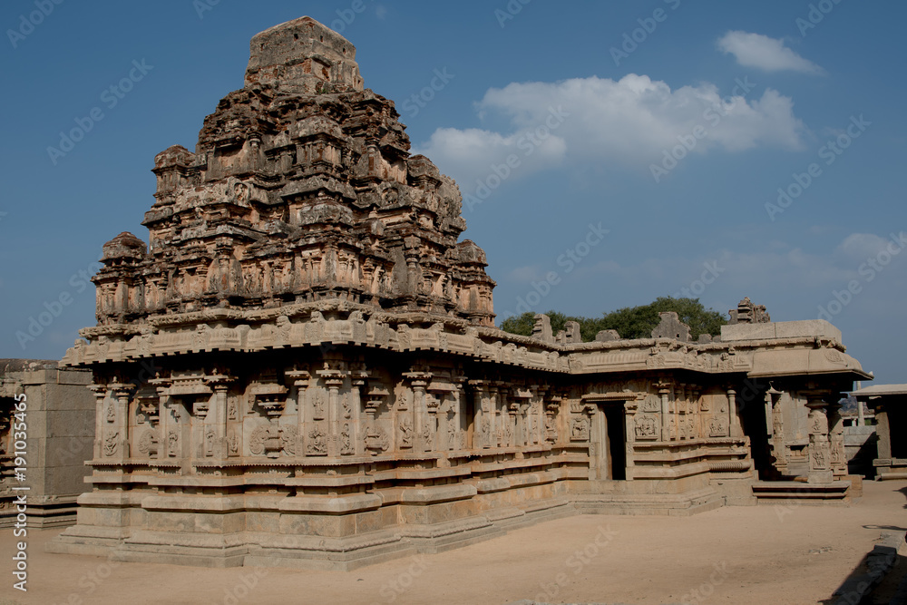 Naklejka premium Hampi, ancient village in the south Indian state of Karnataka