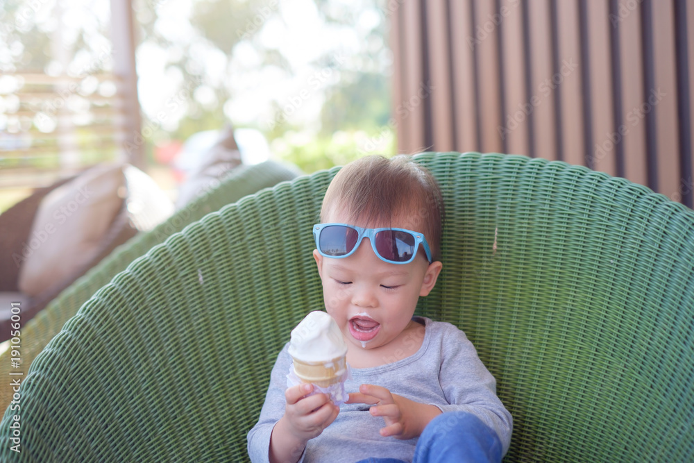 Sunglasses for 18 month old best sale