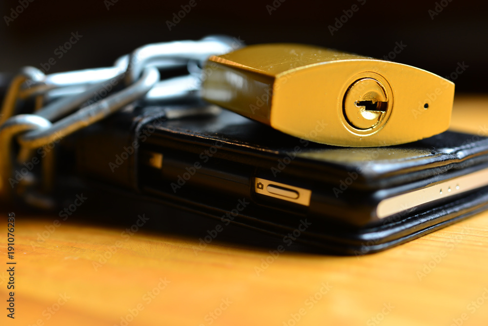 Handy Sicherheit Kette mit Schloß im Internet telefon Handy Sicherheit Kette mit Schloß im Internet telefon
