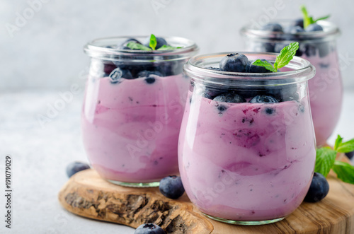 Blueberry yogurt with blueberries and mint