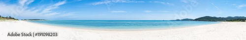 Strand und Meer Panorama als Banner Hintergrund © eyetronic