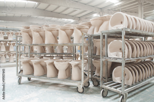 mud toilet closet unbaked ceramic factory
