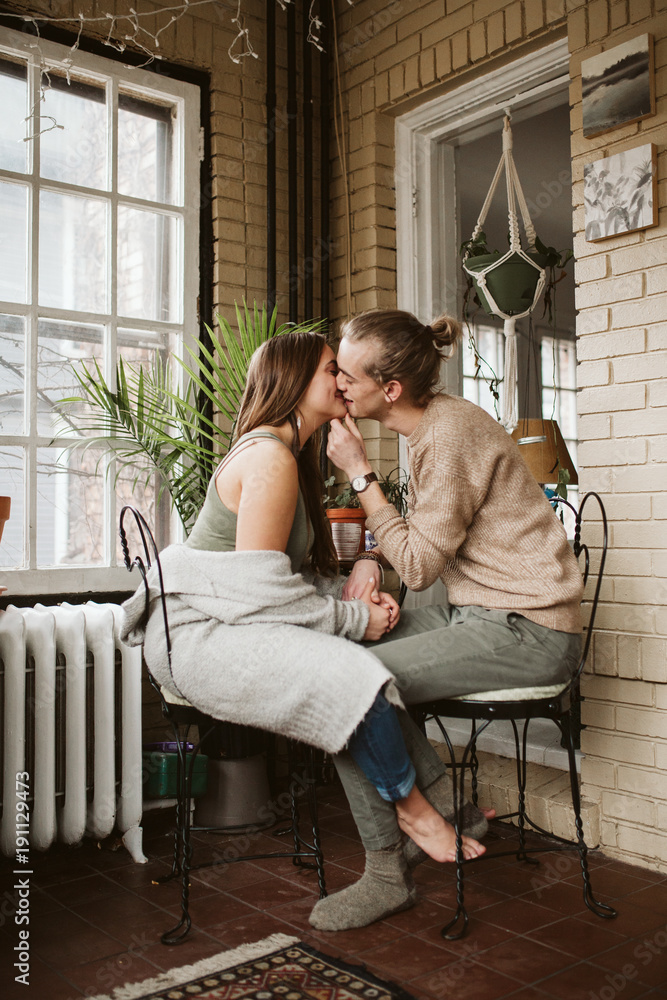Obraz premium Intimate In-Home Session