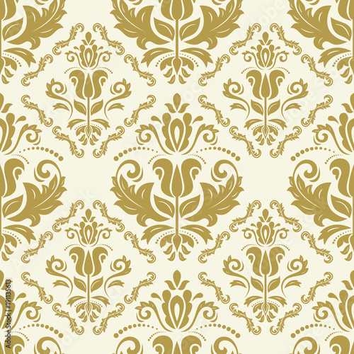 Classic seamless vector pattern. Damask orient golden ornament. Classic vintage background