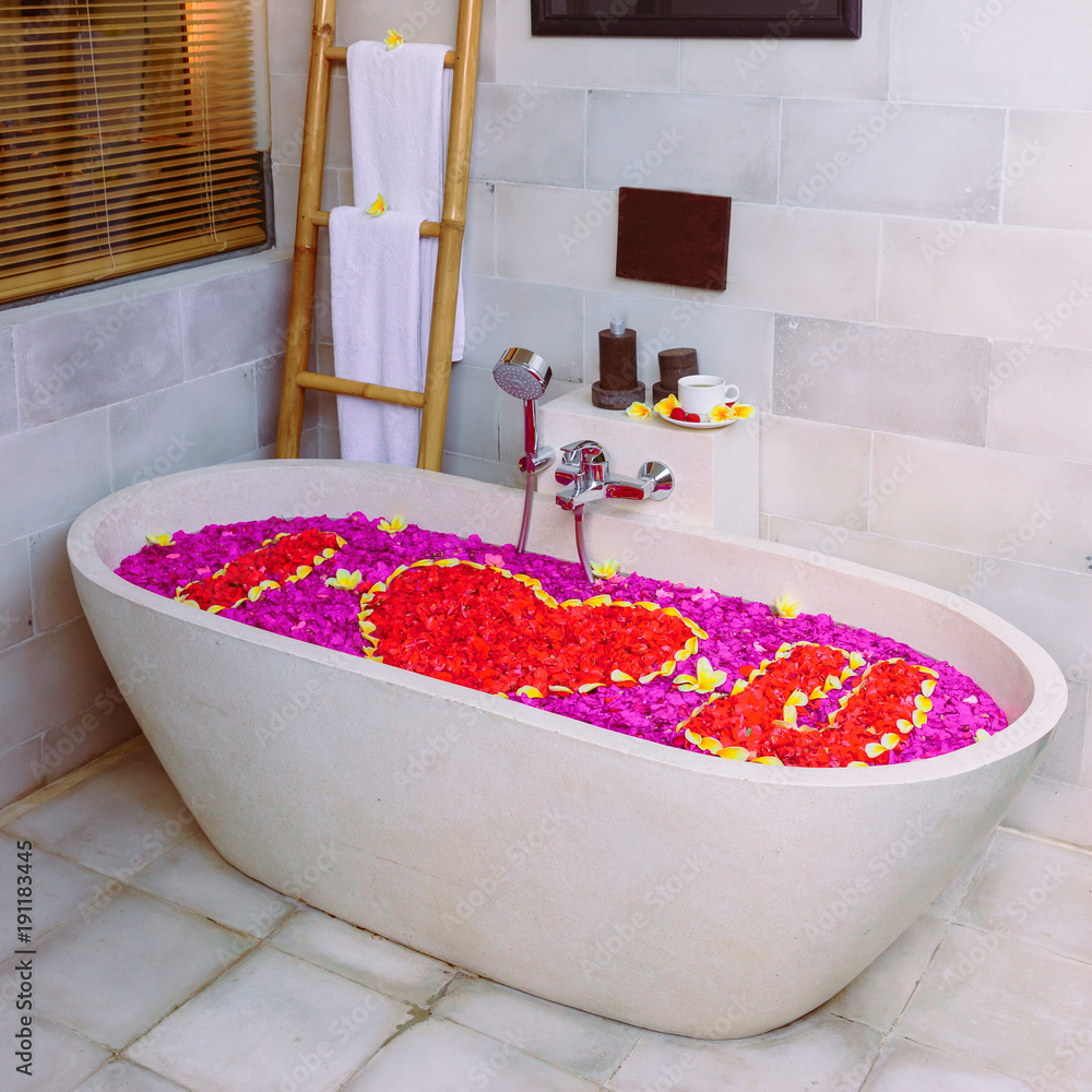 Very beautiful flower bath.Surprisingly beautiful bath filled with