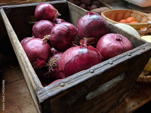 red onion in crate 2