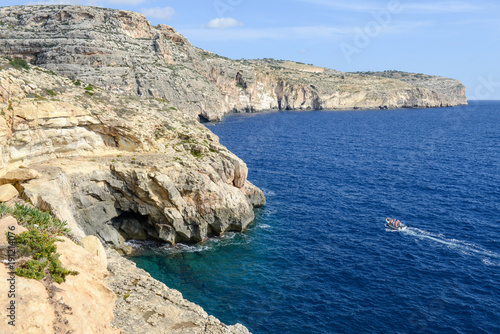 Fototapeta Naklejka Na Ścianę i Meble -  Coast at Blue Grotto in the Malta island