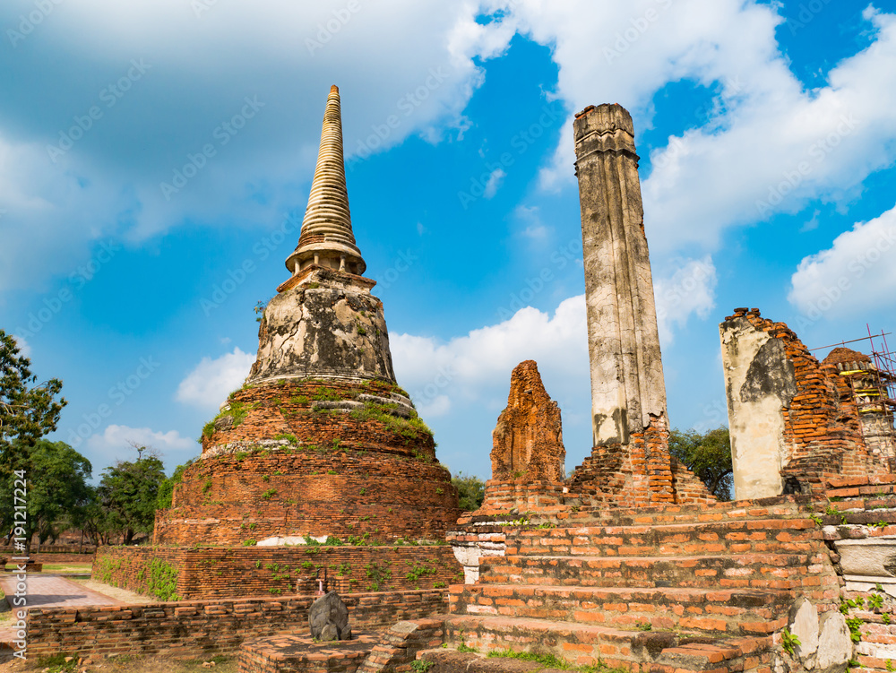 Fototapeta premium アユタヤ遺跡の風景