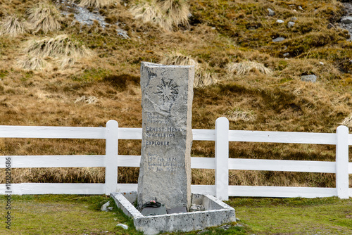 Fototapeta Ernest Henry Shackleton's grave in Grytviken on South Georgia