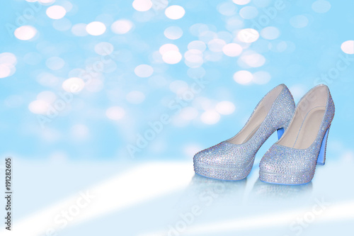 ladies shoes with strass / object, footwear, shoes, ladies, feminine, holiday, fairy tale, beauty, fairy, briliance, glow, valuables, strass, decoration,