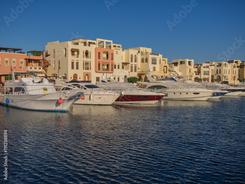 Fotografie Tourist resort in Aqaba Jordan where the ferries from Egypt land