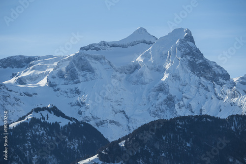 Berggipfel des "Urirotstock" und "Gitschenen", aus der Sicht von Morschach, Schwyz, Schweiz