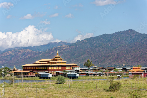 Buddhistisches Kloster am Inle-See
