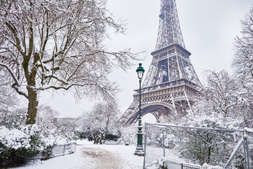 Scenic view to the Eiffel tower on a day with heavy snow