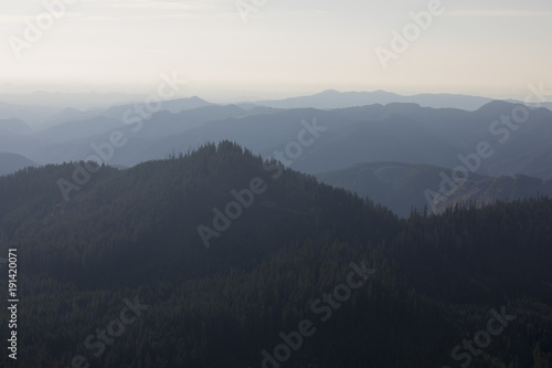 Iron Mountain Hike in Oregon © Joshua Rainey