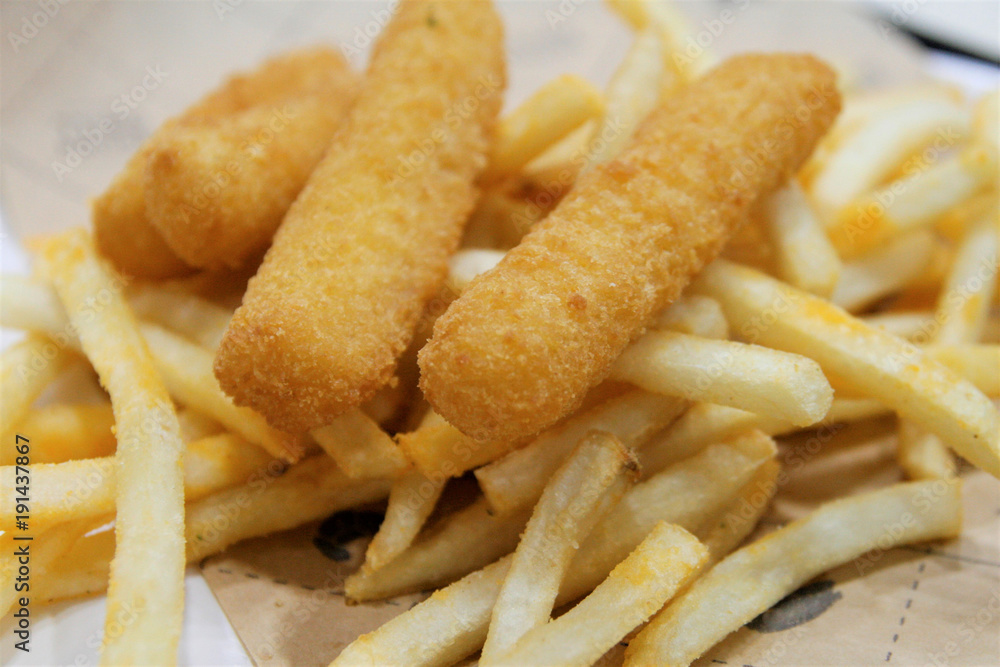 cheese sticks with french fries
cheese sticks with french fries