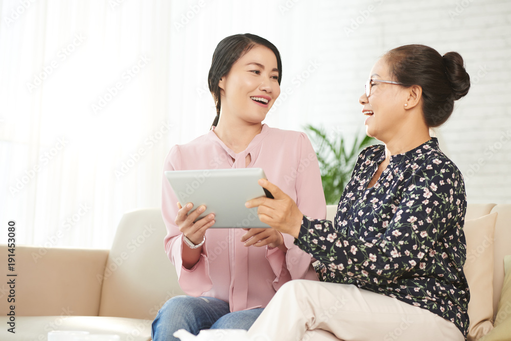 Spending time with adult daughter Spending time with adult daughter