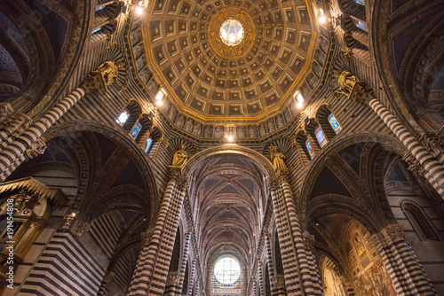 Amazing interior of Siena c...