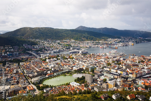 Fototapeta Naklejka Na Ścianę i Meble -  Bergen city