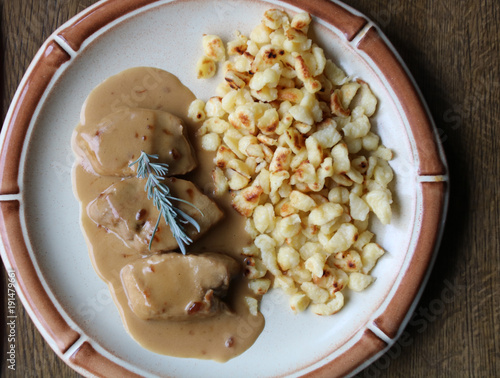 Schweinefilet mit spätzle photo