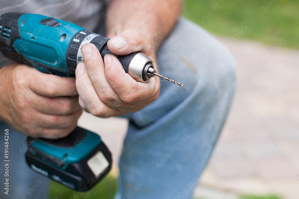 a handyman - a tinkering man, a DIY artist