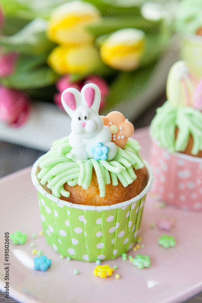 Kleiner Cupcake zu Ostern Kleiner Cupcake zu Ostern