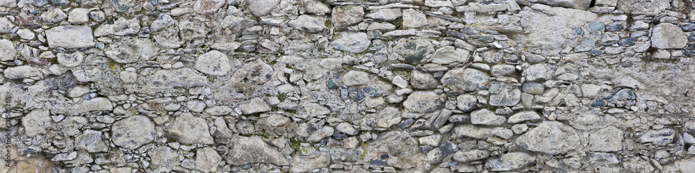 Rustikale Natursteinmauer